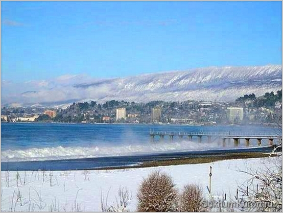В Абхазии зимой снег бывает крайне редко